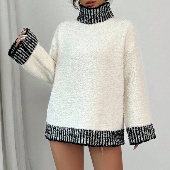 White Casual Women's Elegant Long Sleeve Knitted Sweater - Picture 3 of 6